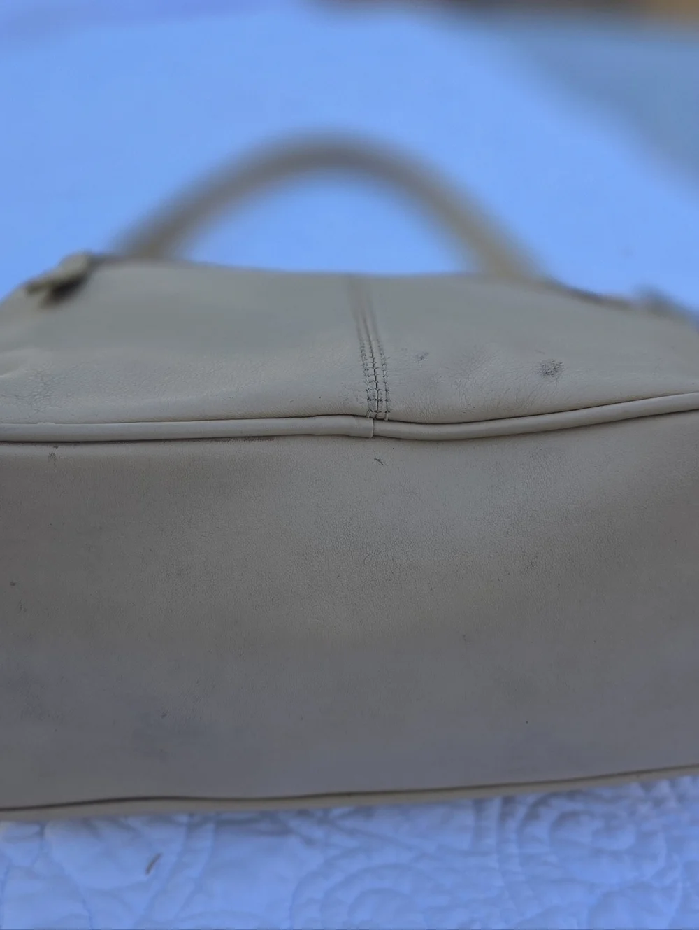Aurielle Vintage 90s Beige Slouchy Leather Hobo Bag